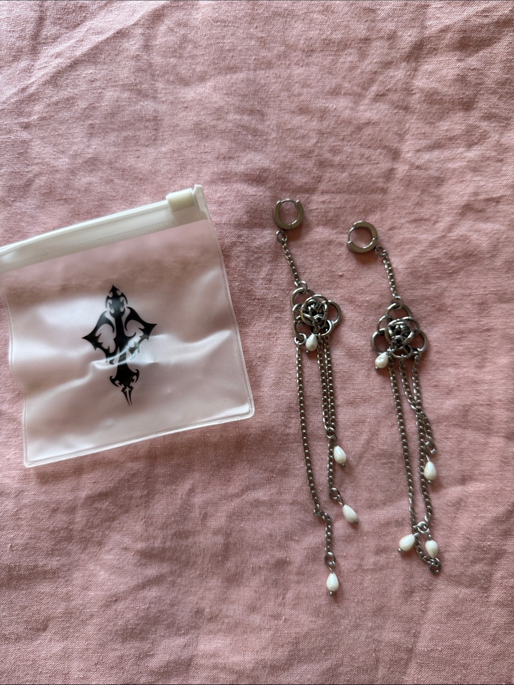 Pearl Drip Rosette Statement Necklace and Earrings Set - Picture 3 of 4
